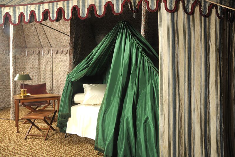 Le garde-meuble en voyage – Luxe et ingéniosité du bivouac de Napoléon
